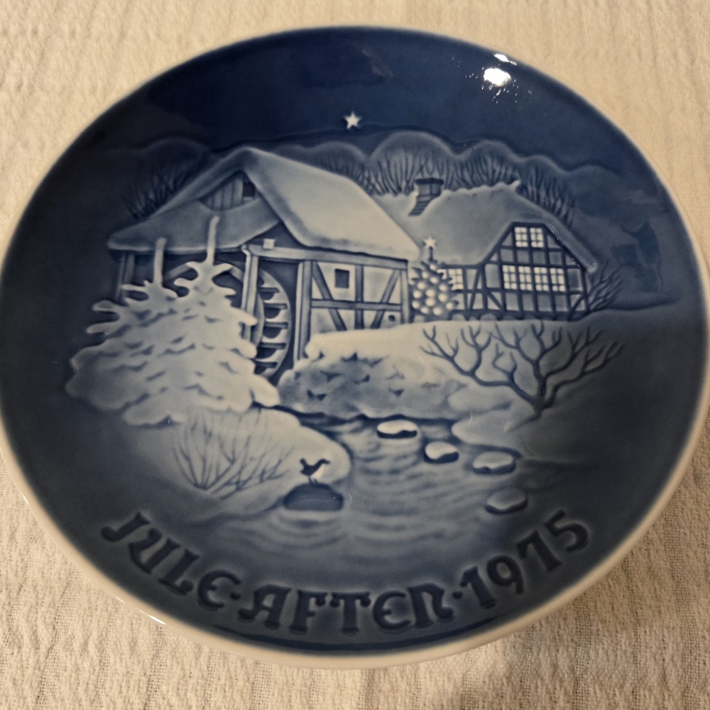 COPENHAGEN PORCELAIN "Christmas at the Old Mill"  Plate - Vintage